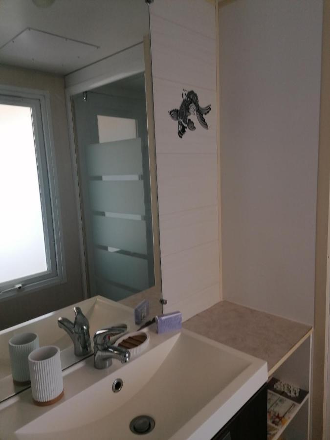 Le Domaine Des Iscles Hotel La Roque-d'Antheron Eksteriør billede